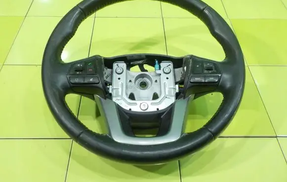 KIA Rio Steering wheel 561001W672HU 561301W000