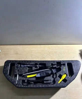 Citroen C5 Tool box 9686887180