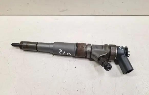 BMW 5 E60 E61 Fuel injector 0445110212 7794652 67Z6355