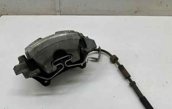 Volvo XC60 Front brake caliper 32373383