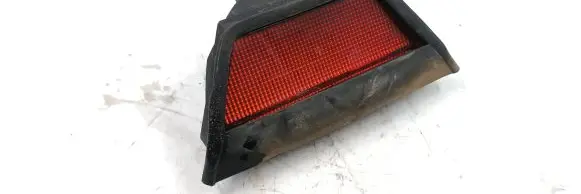 Third/center stoplight