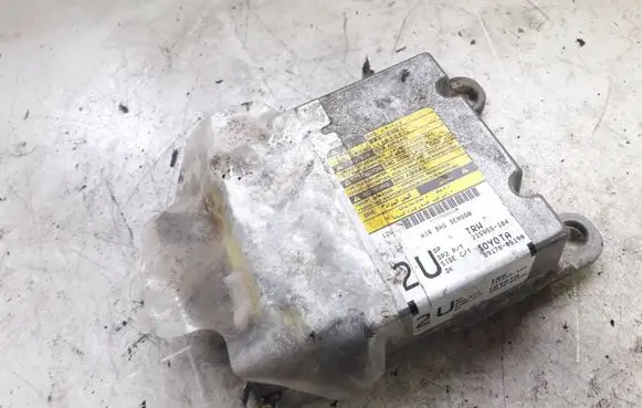 Toyota Avensis T250 Airbag control unit/module 8917005190