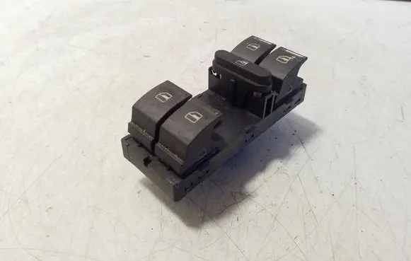 Volkswagen Golf V Electric window control switch 1K4959857