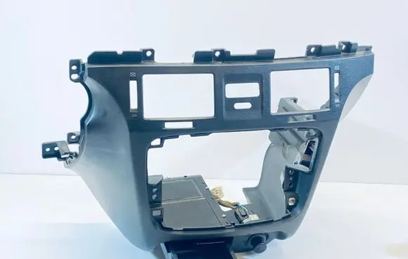 Hyundai Sonata Dashboard center trim panel 847603K100