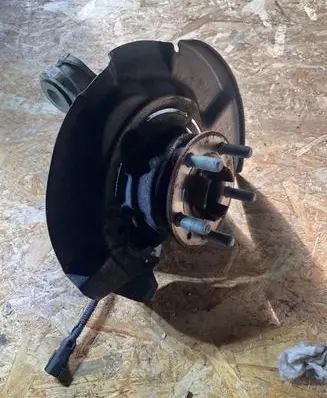 Land Rover Discovery Sport Front wheel hub spindle knuckle FK723k185ac