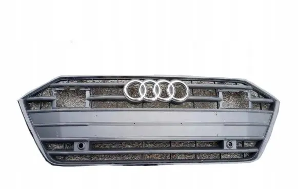 Audi A7 S7 4K8 Front bumper upper radiator grill