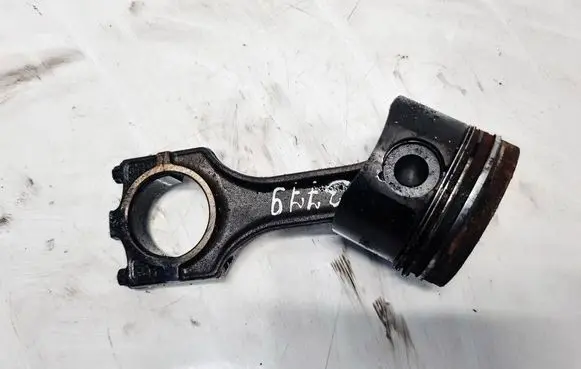 BMW 5 E39 Piston with connecting rod 