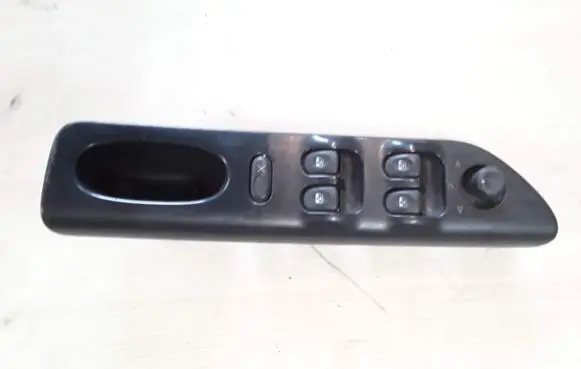 Renault Laguna I Electric window control switch 7701699599