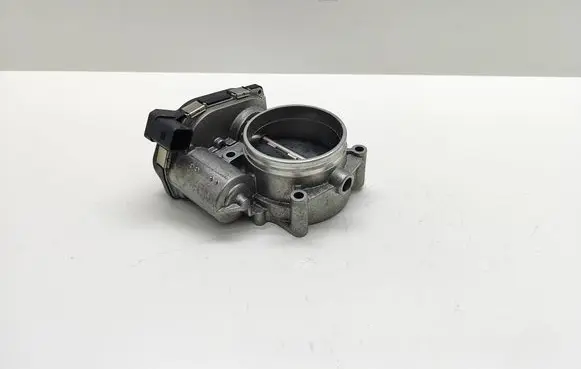 BMW 5 E60 E61 Throttle valve 7556118 755611803 13547556118
