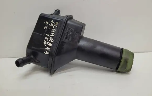 Seat Alhambra (Mk1) Power steering fluid tank/reservoir 7M0422372A 95VW3E773AB
