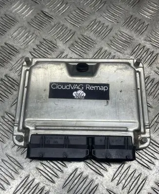 Volkswagen PASSAT B5.5 Engine control unit/module 2284486443