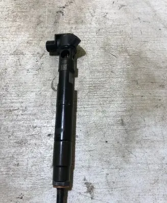 Mercedes-Benz E W212 Fuel injector 15276265021 228354010
