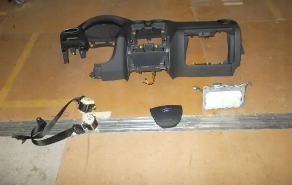 Ford Focus Airbag set with panel 