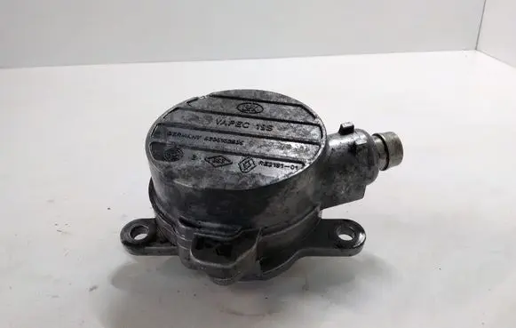 Renault Laguna II Vacuum pump 8200102535