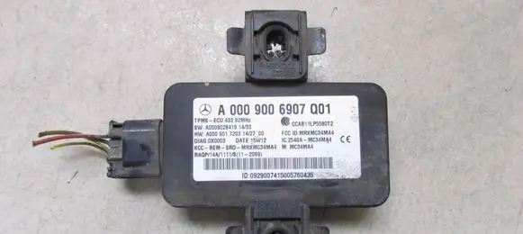 Mercedes-Benz C W205 Tire pressure control unit A0009006907