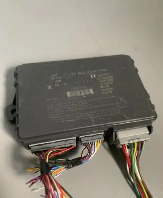Land Rover Discovery 4 - LR4 Keyless (KESSY) go control unit/module 5E0770437 2951079750 5E5780467