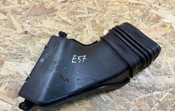 Maserati Levante Air intake duct part 670033793