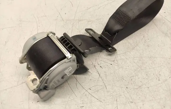 Citroen C4 II Picasso Rear seatbelt 98066584XX 17042014
