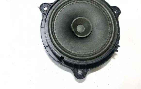 Side speaker trim/cover