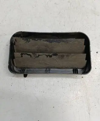 Citroen DS4 Quarter panel pressure vent 9658246080 8448