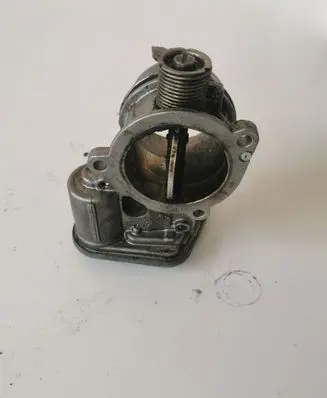 BMW 5 E60 E61 Throttle valve 780437301