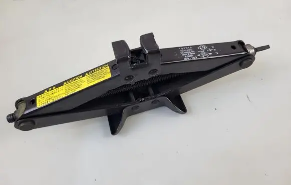 Toyota Auris 150 Lift Jack 09111-05031