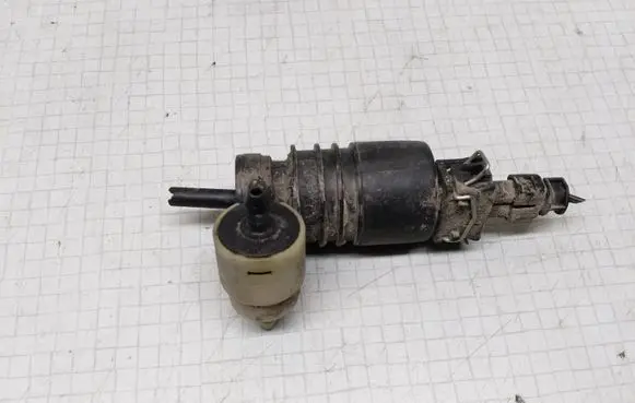Opel Astra G Windscreen/windshield washer pump