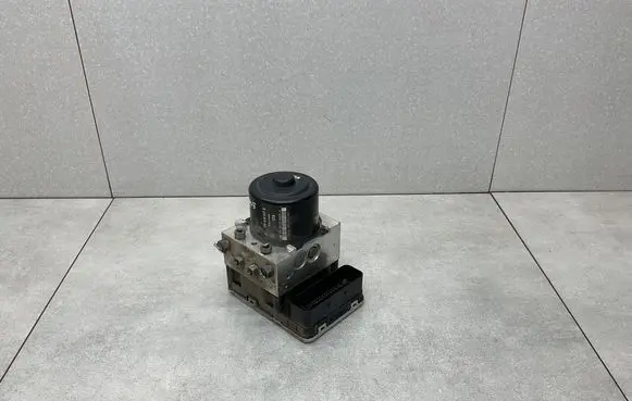 Porsche Cayenne (92A) ABS Pump 7P0907379L 7P5614517A