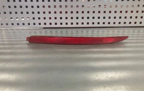 Skoda Octavia Mk2 (1Z) Rear tail light reflector 1Z0945105A