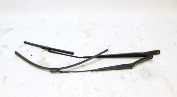 Volkswagen Touran III Other exterior part 5TB955410B