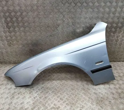 BMW 5 E39 Fender 8162133