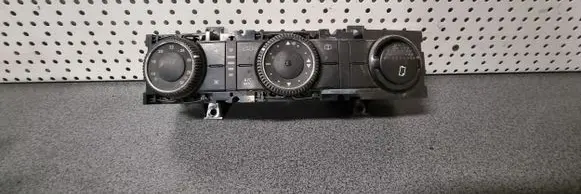 Mercedes-Benz Sprinter W906 Climate control unit 9068300885 5HB00918308 2E1927139