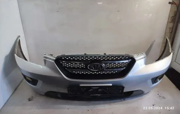 KIA Carens II Front bumper