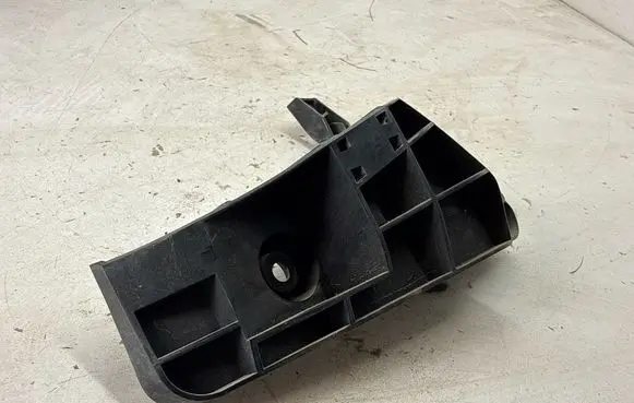 Infiniti QX30 Rear bumper mounting bracket 852455DA0A