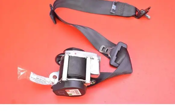 Volvo V40 Front seatbelt 31292072