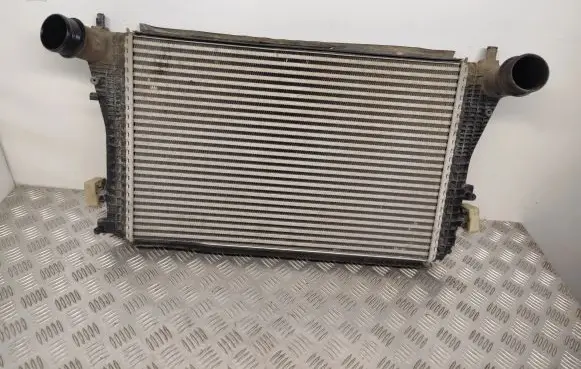 Volkswagen Caddy Intercooler radiator 99000037
