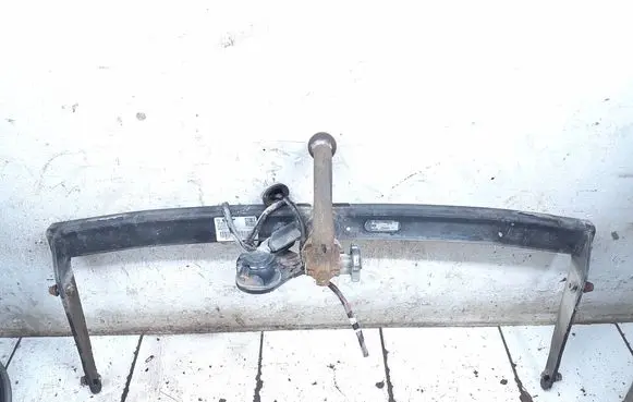 Volkswagen PASSAT B6 Tow bar set 3C0803881B 3C0803880B