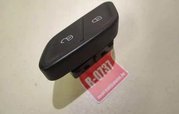 Volkswagen Polo V 6R Central locking switch button 6C1962125A