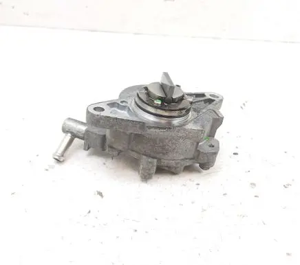 Mitsubishi Outlander Vacuum pump