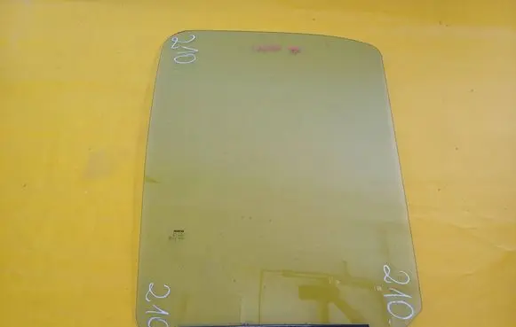 Iveco Daily 35 - 40.10 Front door window glass four-door