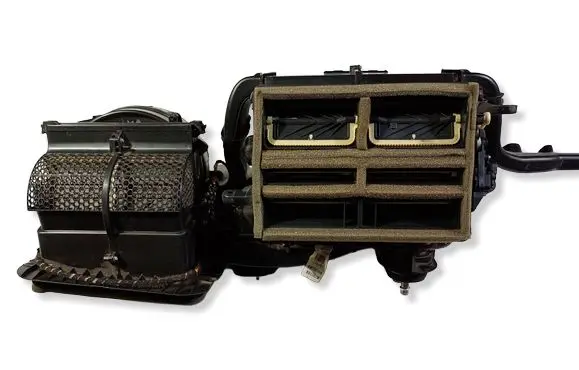 Chrysler Pacifica Interior heater climate box assembly 68216209AI