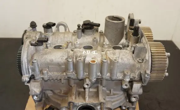 Skoda Fabia Mk3 (NJ) Engine head 04C103404L