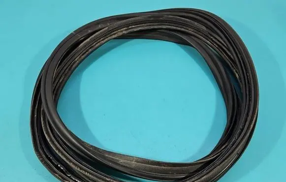 Toyota RAV 4 (XA50) Seal rubber (tailgate) IMPRK1533743