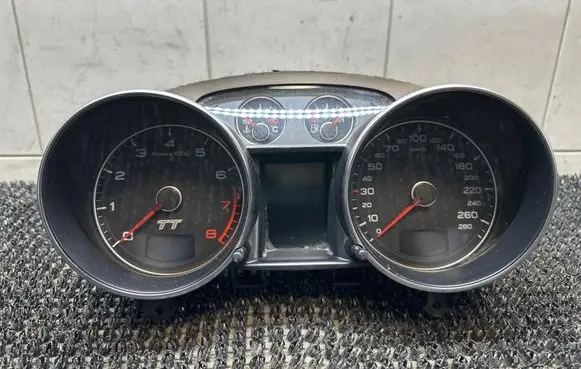 Speedometer (instrument cluster)