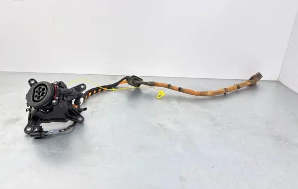 Volkswagen Touareg III Electric car charging cable 760971676 4M0915950A