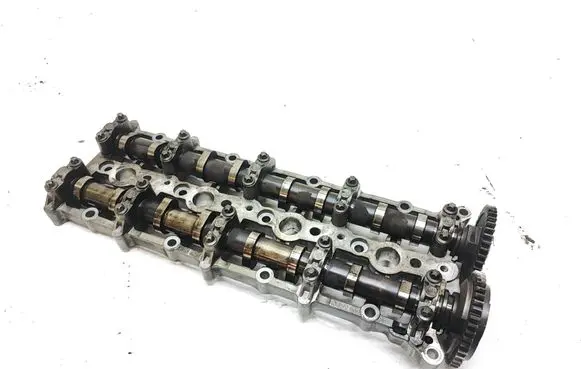BMW 3 E90 E91 Camshaft 7797511 8575437 8575438