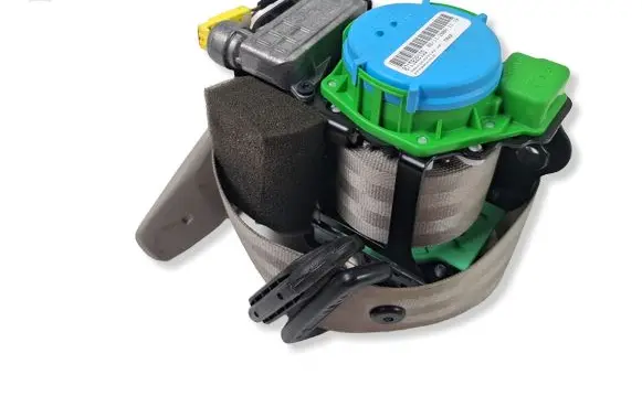 Audi A4 S4 B8 8K Front seatbelt 305797410