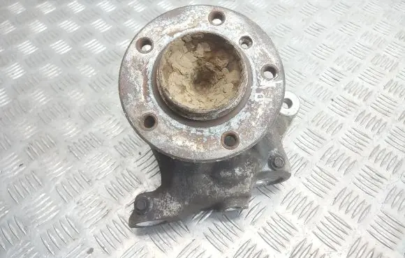 BMW 1 E82 E88 Front wheel hub spindle knuckle 6764443