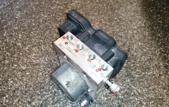 Suzuki Celerio ABS Pump 0265255360 5611084MA
