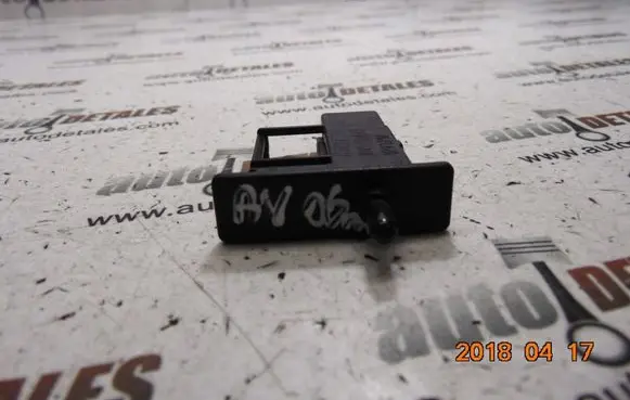 Toyota Avensis T250 Sensor 81260-33030